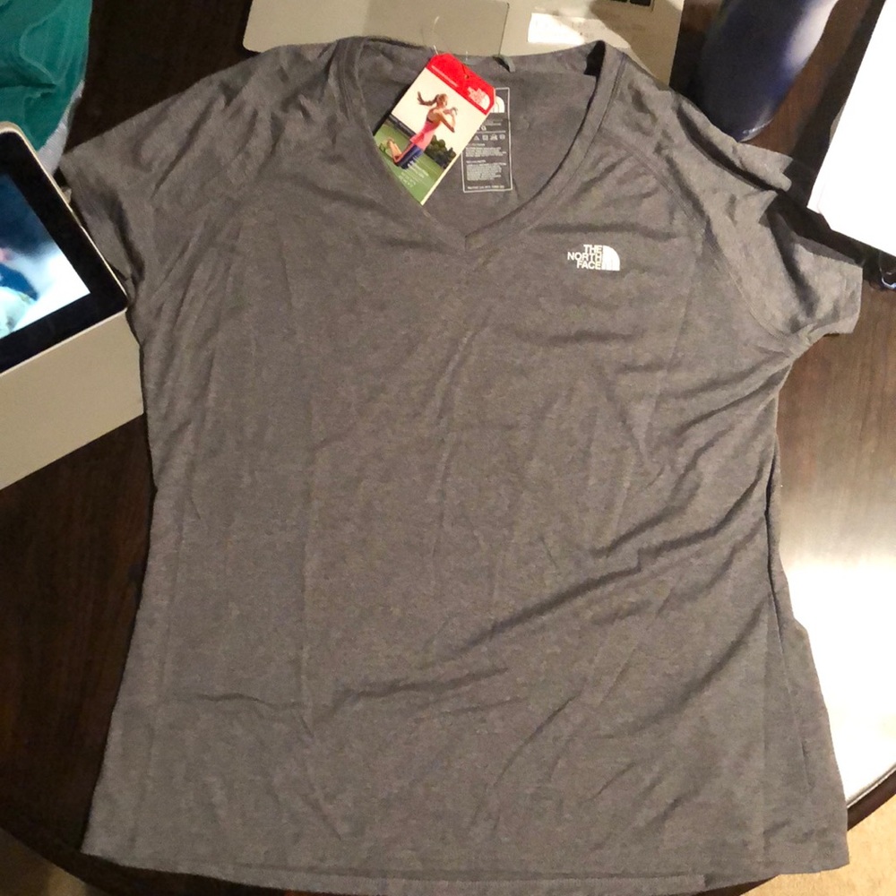 The North Face shirt sleeve t shirt